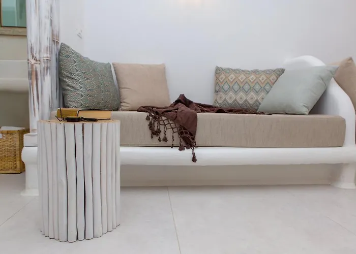 Naxian Lounge Villas
