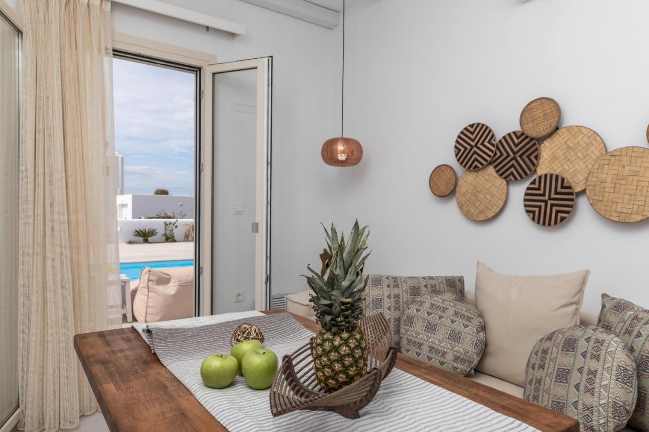 Villa Naxian Lounge *